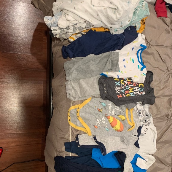 Baby boy clothes size NB-3 months - Picture 1 of 1